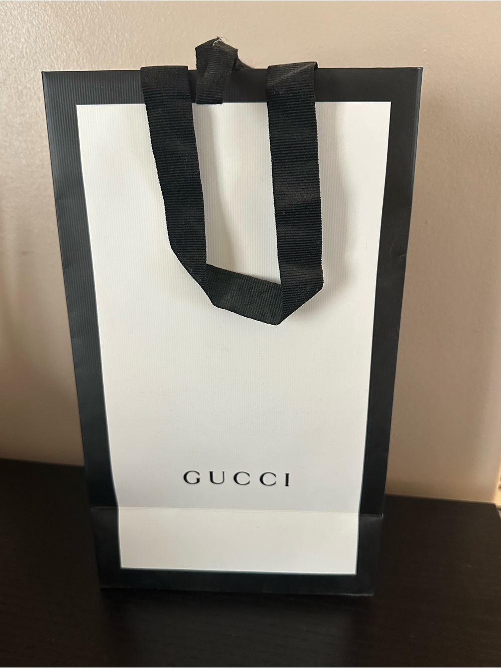 Gucci White and Black Designer Women’s Shopping Bag with Box and Dust Bag